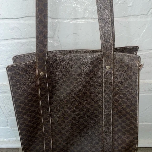 Celine Brown shoulder bag with Classic Design - Picture 3 of 17